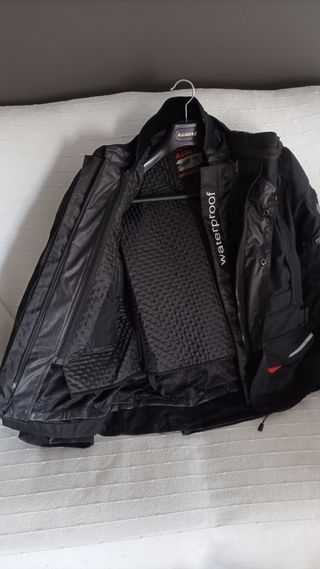 Chaqueta moto Rainers.