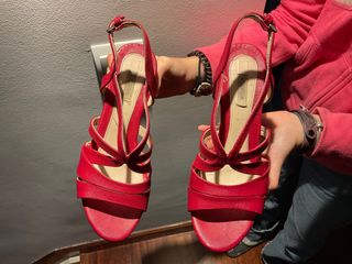 Sandalias de tacón talla 37 rojas