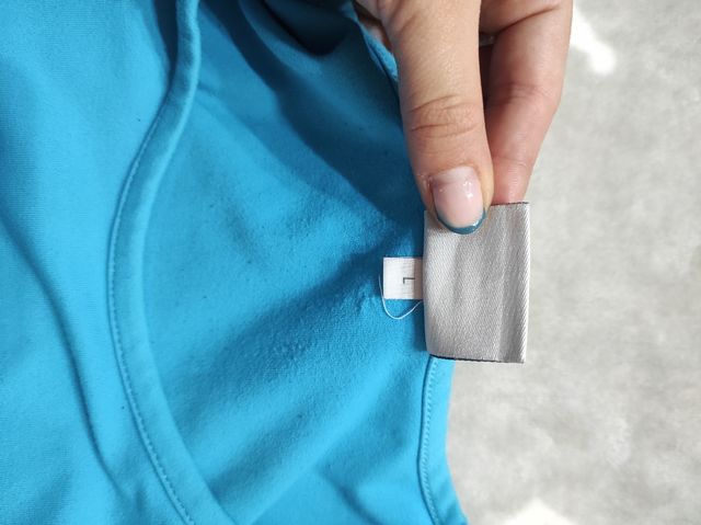 Camiseta de deporte azul