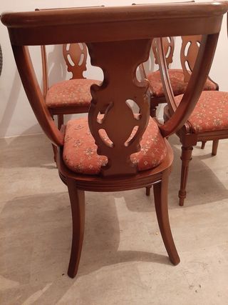 4 sillas madera maciza