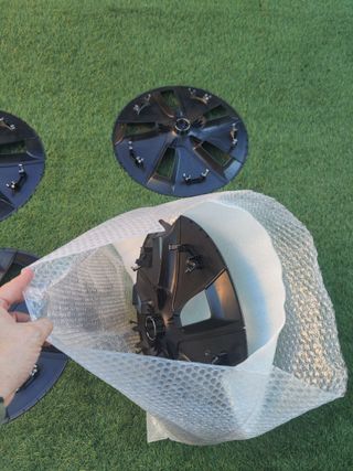 TAPACUBOS TESLA ORIGINAL