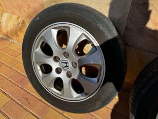 Llantas Enkei con Neumaticos Honda Accord R16