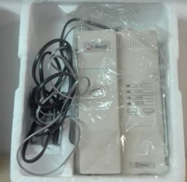 Teléfono inalámbrico vintage. Nuevo