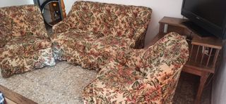 Conjunto de sofa y sillones antiguos