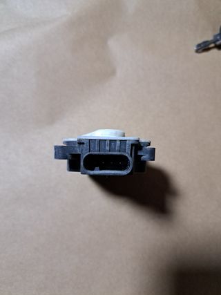 motor trampilla radiadores 6466R330