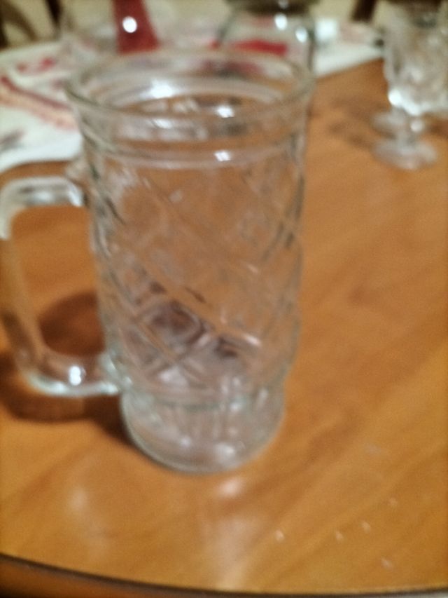 JARRA CERVEZA  CRISTAL TALLADO