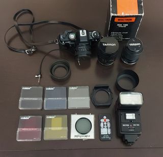 Camara Praktica Bx20 con 3 objetivos y accesorios
