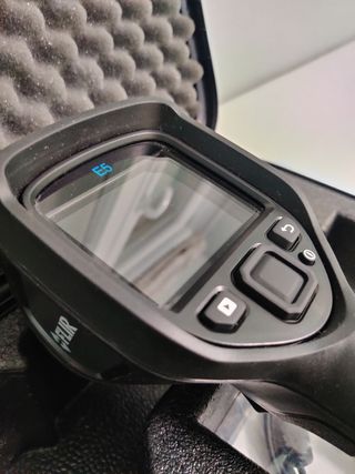 Cámara Térmica Compacta FLIR E5 XT