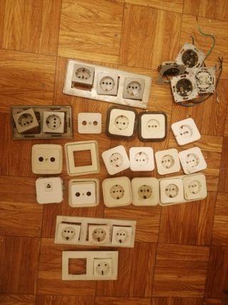 Interruptores, enchufes, mecanismos