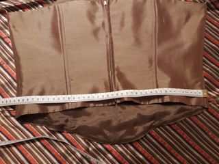 Vestido de fiesta de dos piezas.