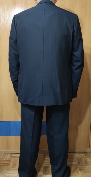 Traje de caballero (corbata de regalo)