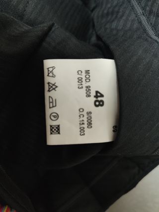 Traje de caballero (corbata de regalo)