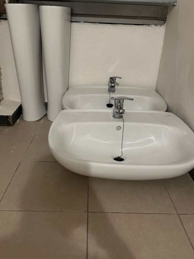 lavavos pedestal y grifos