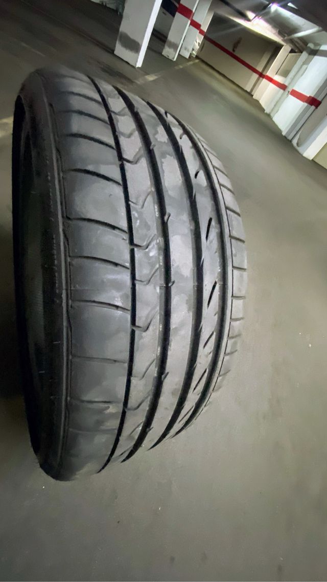 Neumático BRIDGESTONE Potenza  245/35 R20 95Y
