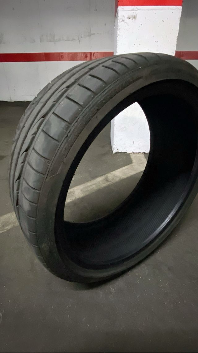Neumático BRIDGESTONE Potenza  245/35 R20 95Y