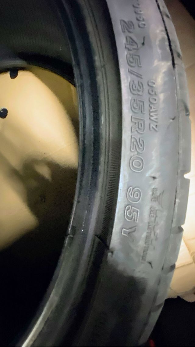 Neumático BRIDGESTONE Potenza  245/35 R20 95Y