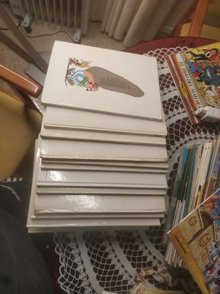 Lote tebeos Astérix 13 unidades