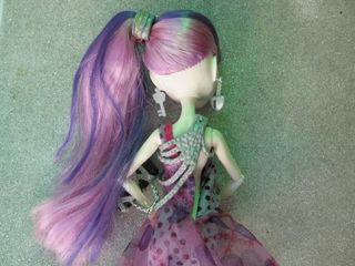 Bambola Monster High SPECTRA VONDERGEIST Mattel