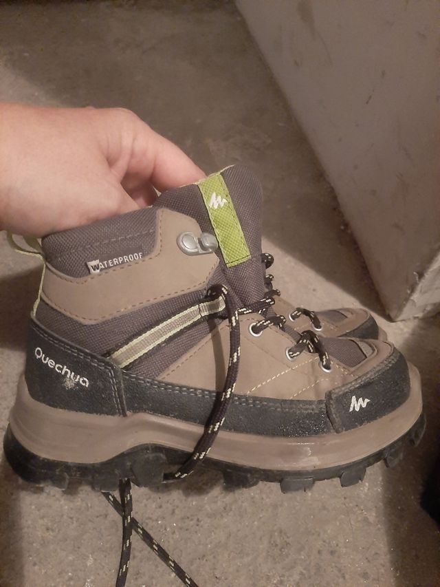 Scarponi da montagna da bambino