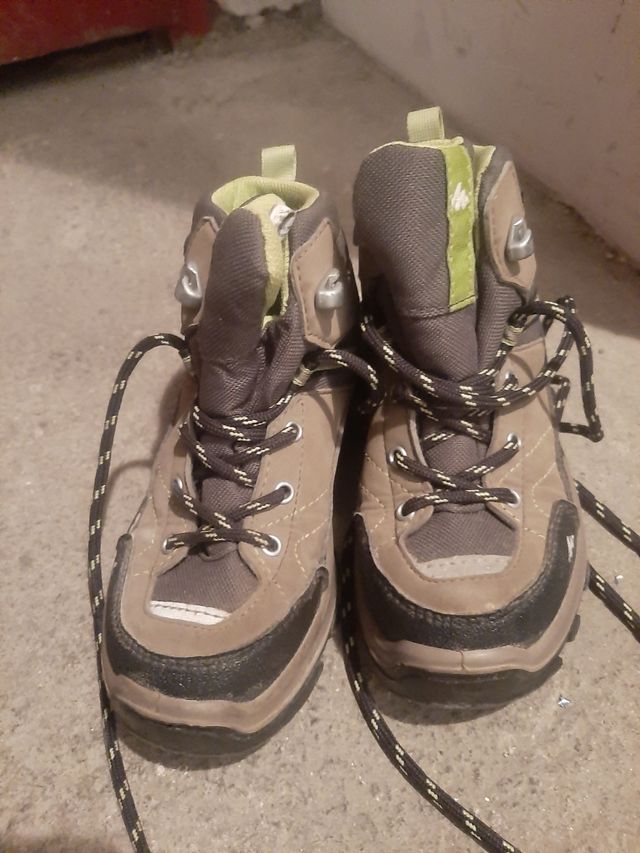 Scarponi da montagna da bambino