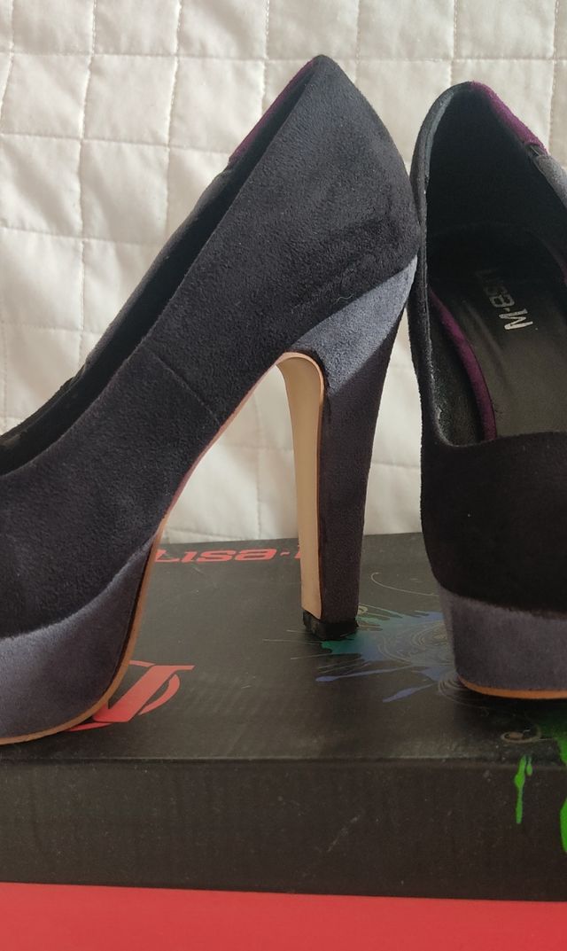 Scarpe con tacco alto