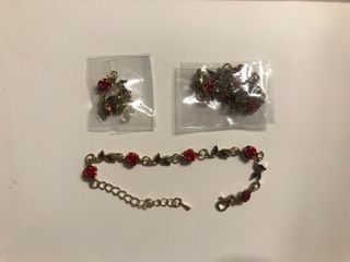 Juego de pendientes, collar y pulsera