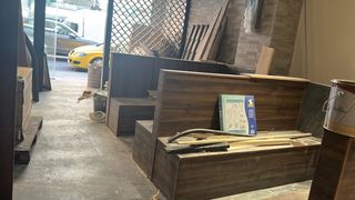 Carpintero de madera y montajes