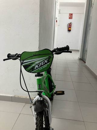 Bicicleta 12’’ niñ@s 3-6 años
