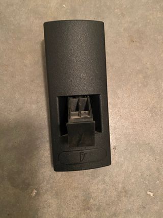 Televisión /monitor 22" LG con soporte pared