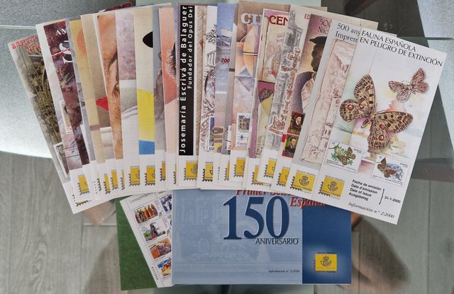 Folletos, boletines informativos de Correos SF