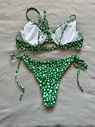 Bikini verde topos