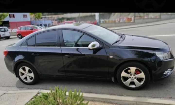 Chevrolet Cruze 2010 - foto 1