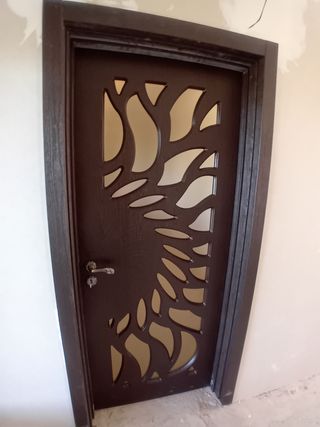 El montaje de puertas