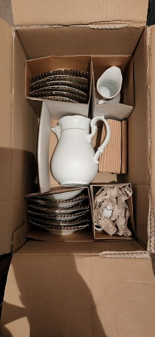 Vajilla con juego de cafe sin estrenar