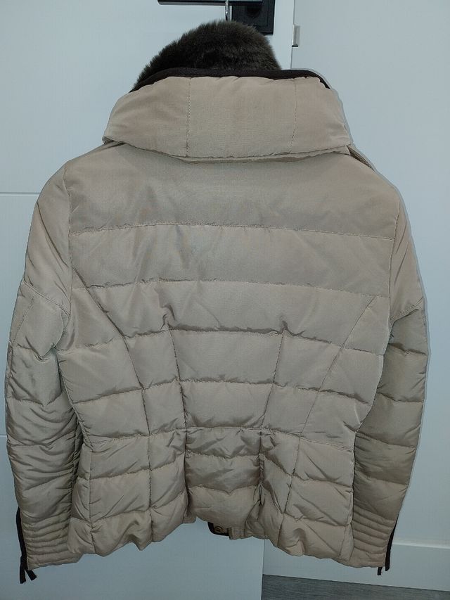 Abrigo mujer Zara. Talla S