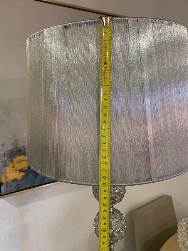 Lampara de pie y conjunto de portavelas