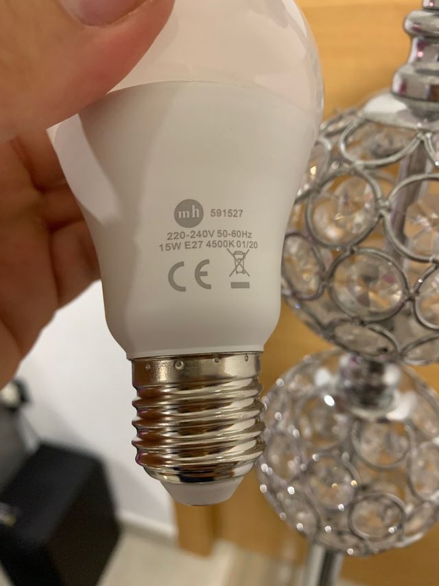 Lampara de pie y conjunto de portavelas