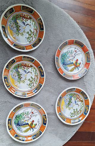 5 platos orientales de 25 cm.