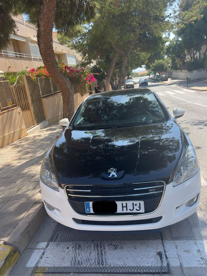 Peugeot 508 2012 - foto 1