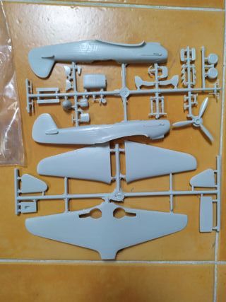 Maqueta Yak-9 (LTD, 1/48)