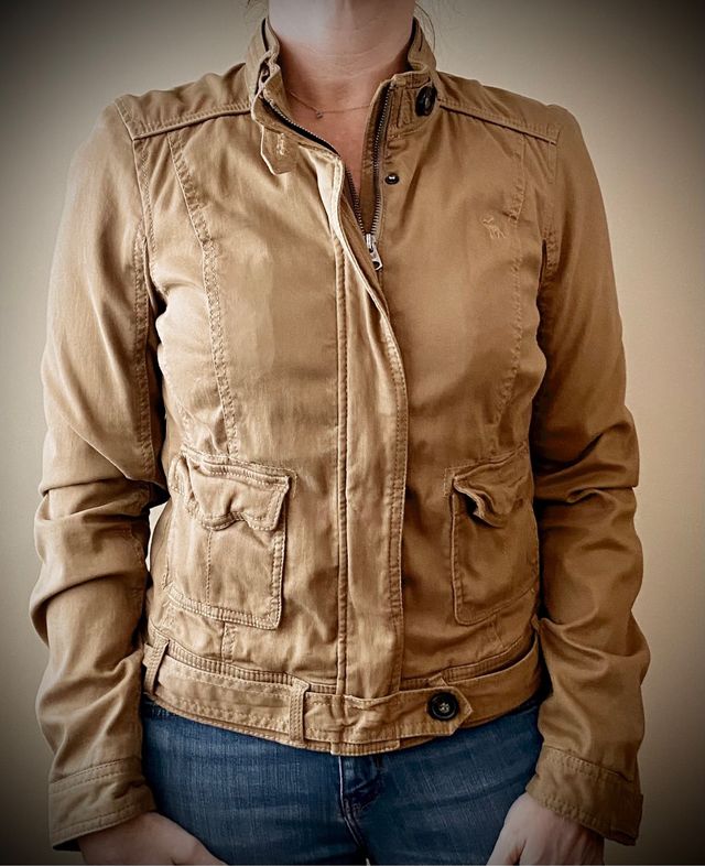 cazadora Abercrombie en perfecto estado