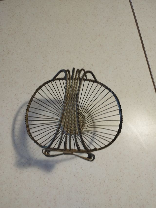 Cesto o in ferro porta candela