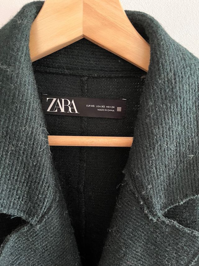 Abrigo verde zara