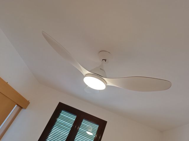 Ventilador techo - luzLED 20W Blanco. ø122cm. 6vel