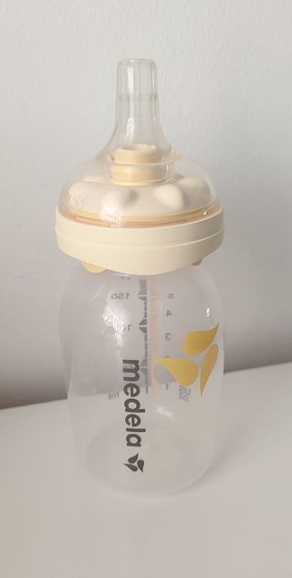 Biberones Medela Calma.