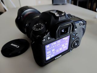 Canon 6D, con objetivo Canon 24 105 f4