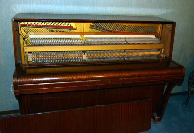 Pianoforte PLEYEL VERTICALE 1958 da Eredita’