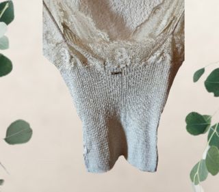 Camiseta de tirantes lencera "Studio F".