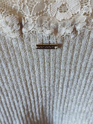 Camiseta de tirantes lencera "Studio F".