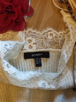 Camiseta de tirantes lencera "Studio F".